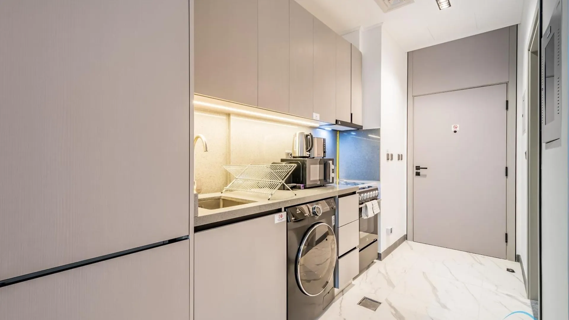 Delightful Studio Apartment In Mag Eye 890, Mohammad Bin Rashid City By Deluxe Holiday Homes Dubai United Arab Emirates