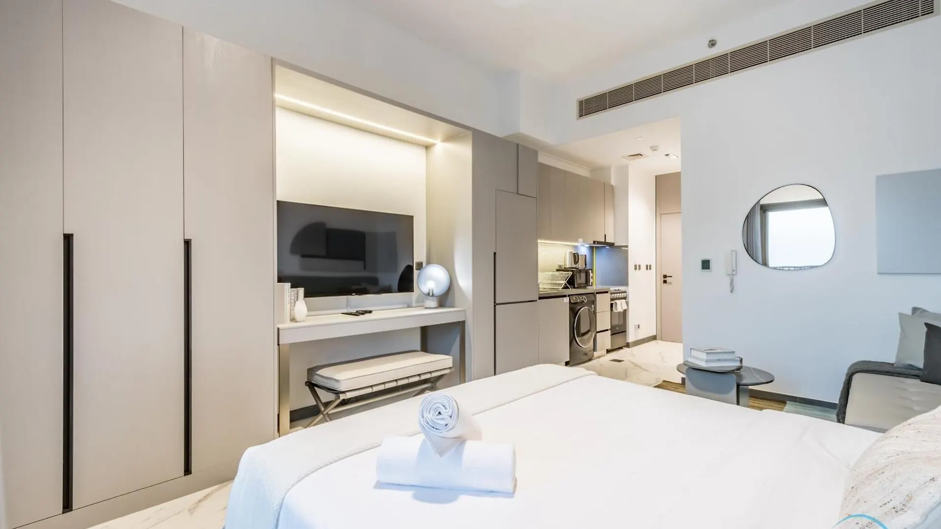 Delightful Studio Apartment In Mag Eye 890, Mohammad Bin Rashid City By Deluxe Holiday Homes Dubai 0*,  United Arab Emirates